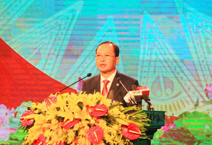 Bí thư tỉnh Ủy Thanh Hóa Trịnh Văn Chiến đọc diễn văn khai mạc buổi lễ.