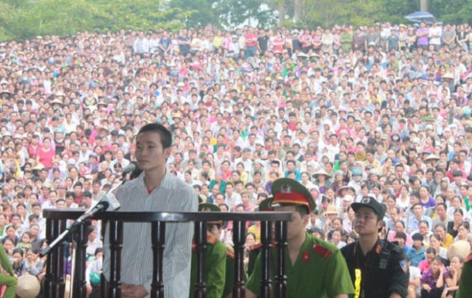 Kẻ thảm sát tại Yên Bái bình tĩnh nhận án tử (Ảnh: Báo Tuổi trẻ)