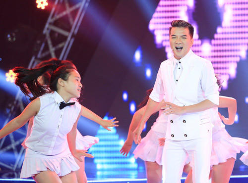 Đàm Vĩnh Hưng – Ông hoàng nhạc Việt nhiều người ghét cũng có lắm kẻ mê