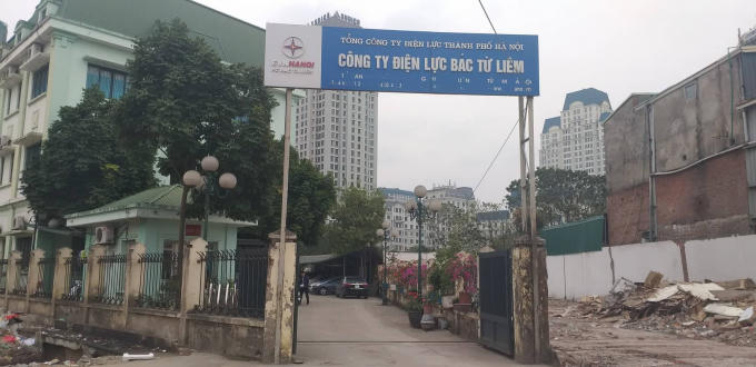 Lãnh đạo Công ty Điện lực quận Bắc Từ Liêm cho rằng, nguyên nhân tiền điện tăng cao là do chốt phiên quá thời gian từ 7-8 ngày sơ với các tháng trước.