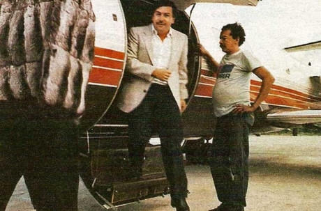 10 giai thoại về sự gi&agrave;u c&oacute; của tr&ugrave;m ma t&uacute;y Escobar