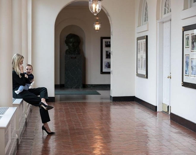Dù vậy, tiếng nói của Ivanka được đánh giá có khả năng định hình nhiệm kỳ Tổng thống của cha cô trong những năm tới. Ivanka đã được chú ý từ nhỏ, và cuộc sống của cô giờ cũng chẳng quá khác biệt.