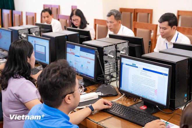 Ủy ban nhân dân đặc khu có dân số dưới 1.000 người sẽ gồm có Chủ tịch, không quá 02 Phó Chủ tịch Ủy ban nhân dân và các Ủy viên.. (Ảnh: PV/Vietnam+)