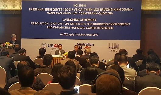 Kinh tế 24h: Xe c&ocirc;ng thanh l&yacute; gi&aacute; 46 triệu đồng/chiếc?