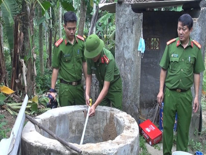 Đạt nhẫn tâm ném đứa con mới sinh được 1 tuần tuổi xuống giếng do cãi nhau với vợ. (Ảnh minh họa)