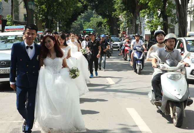 Hà Nội: 40 cặp đôi
