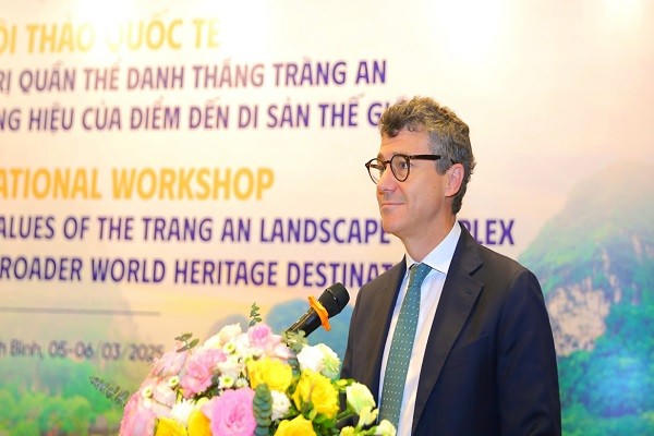 Ông Jonathan Baker, Trưởng đại diện UNESCO tại Việt Nam phát biểu khai mạc Hội thảo.