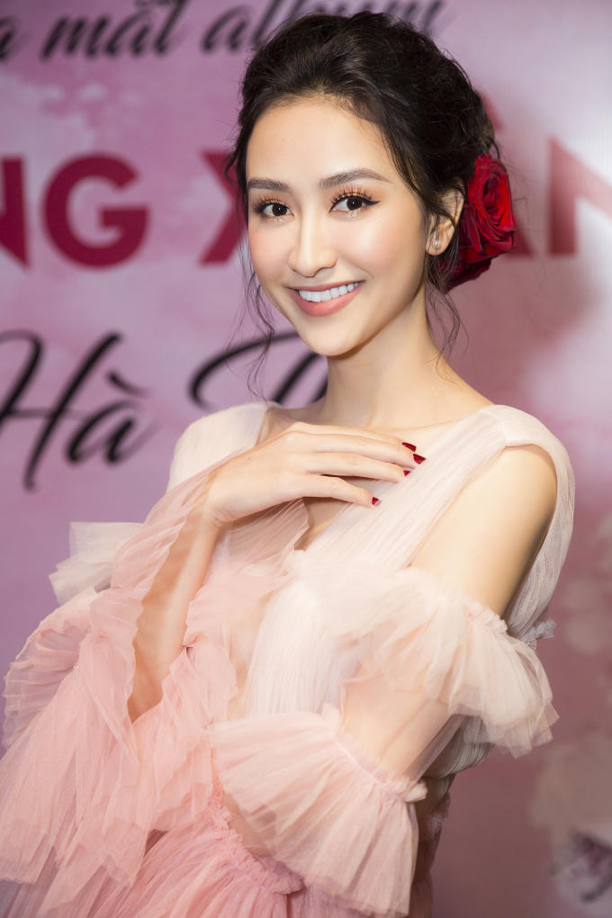 H&agrave; Thu đ&aacute;nh dấu sự trở lại trong &acirc;m nhạc năm 2019  với album N&agrave;ng Xu&acirc;n