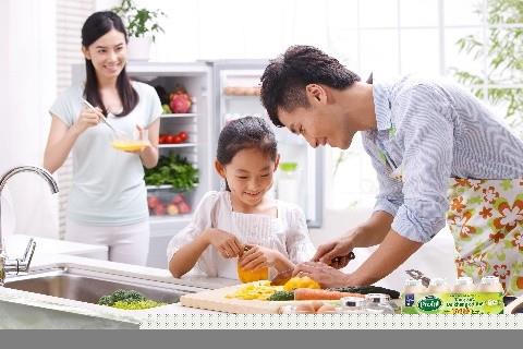 Sữa chua uống men sống Vinamilk Probi với khoảng 13 tỷ khuẩn Lactobacillus paracasei (L. casei 431) giúp tăng cường sức khoẻ đường ruột