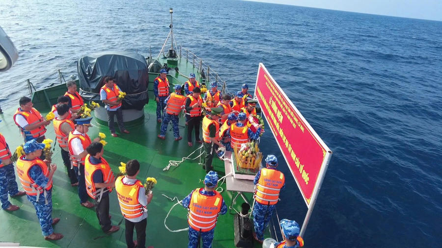 Lễ tưởng niệm các anh hùng liệt sỹ và đồng bào tử nạn trên vùng biển, thềm lục địa Tây Nam của Tổ quốc
