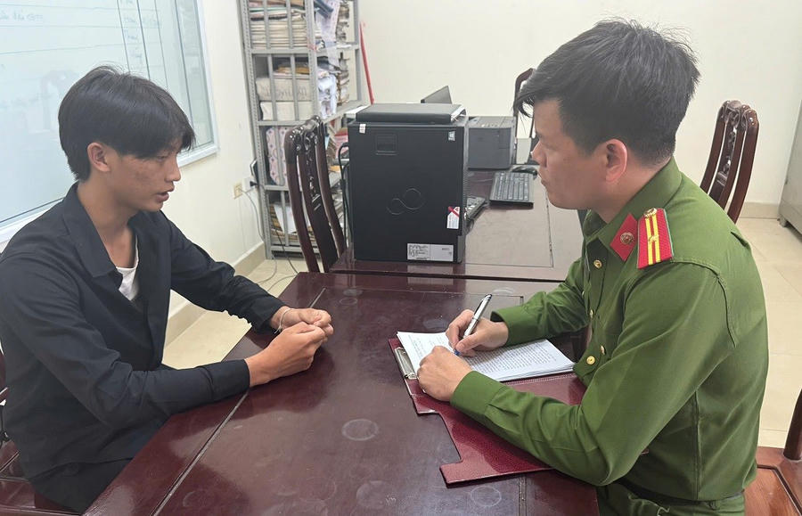 Lầu Bá Cải rủ rê nhóm bạn giải quyết mâu thuẫn bằng hung khí - Ảnh Công an Nghệ An.