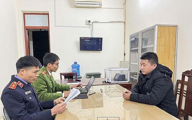 Đối tượng Nguyễn Văn Duy tại cơ quan Công an.