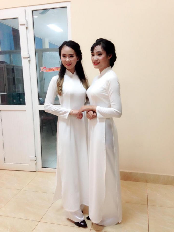Nhung đạt giải thí sinh mặc trang phục tự chọn đẹp nhất