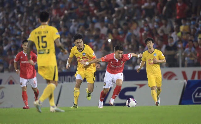 Công Phượng chơi mờ nhạt khiến HA Gia Lai không thể giành chiến thắng trước Hồng Lĩnh Hà Tĩnh