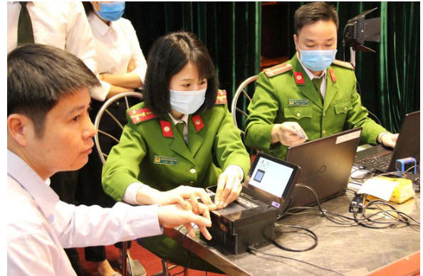 nguoi-dan-bi-khoa-tai-khoan-dinh-danh-dien-tu-trong-truong-hop-nao-085422