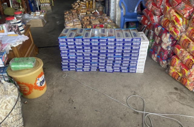 Tây Ninh: Tạm giữ hơn 1.000 bao thuốc lá không hóa đơn, chứng từ