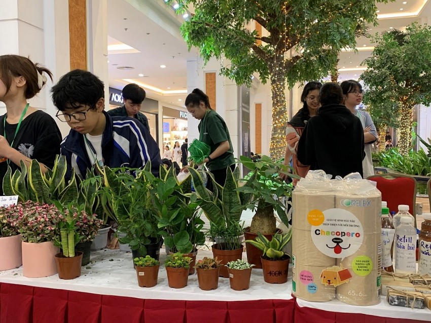 Hoạt động của Green Life nhằm khuyến khích lối sống xanh, thúc đẩy phân loại rác tại nhà để rác có thêm đời sống mới và giảm gánh nặng lên môi trường sống.