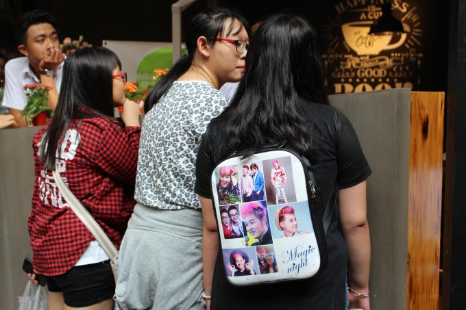 Chăm chú lắng nghe...(Ảnh: Phạm Thịnh)