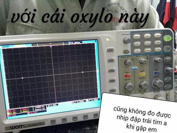 Khi sinh viên Đại học Công Nghiệp tỏ tình toàn bằng linh kiện điện tử