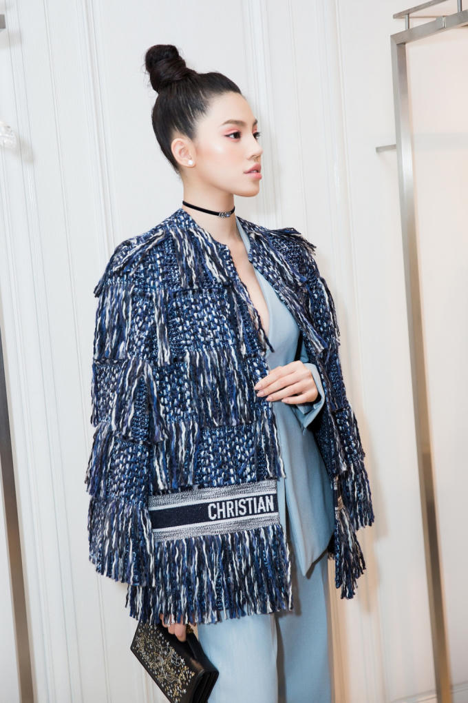 Diện set đồ 200 triệu, Jolie Nguyễn toả sáng khi dự sự kiện thời trang