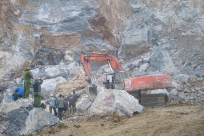 Thời gian vừa qua, tại nhiều tỉnh thành liên tiếp xảy ra những vụ sạt lở núi đá khiến nhiều người thương vong (Ảnh minh họa).