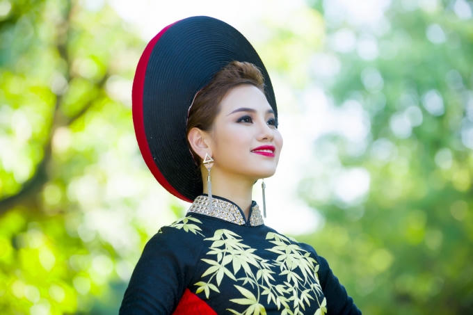 Vẻ quyến rũ của người đẹp ảnh  Mai Phương.