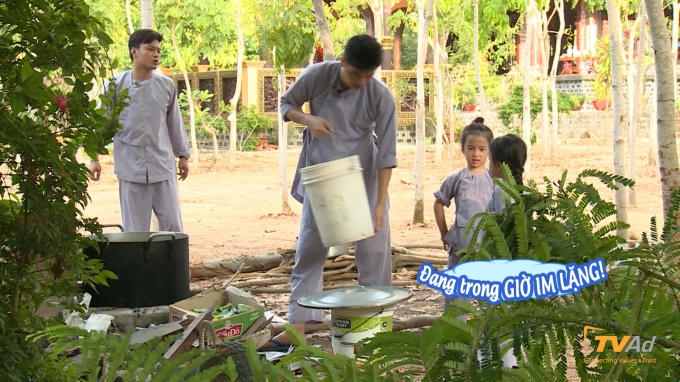 Liên tục phải nhắc nhở.