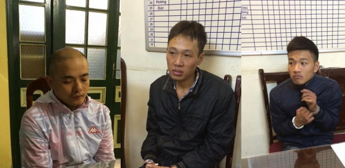 Nhóm đối tượng tại cơ quan công an.