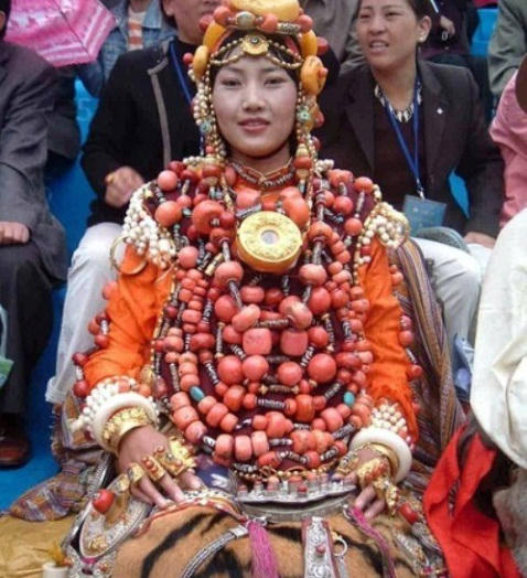 Cô dâu trong ngày cưới của người Tây Tạng.