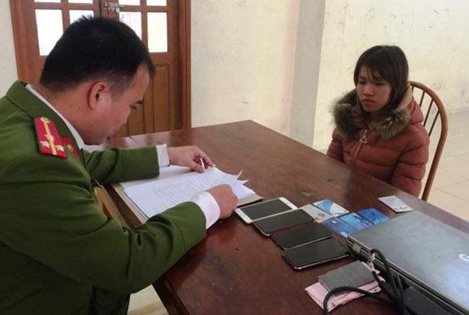 Cơ quan Công an làm việc với Đinh Thị Phương Anh