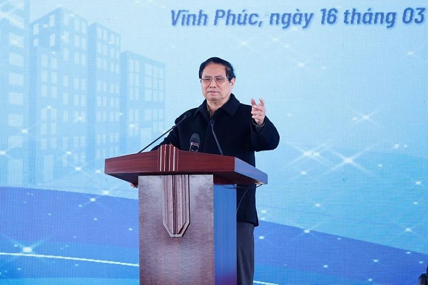 Thủ tướng mong Vĩnh Phúc tiếp tục tiên phong phát triển đô thị sáng, xanh, sạch, đẹp, phát triển nhà ở xã hội vì tỉnh vừa có điều kiện, vừa đông công nhân - Ảnh: VGP
