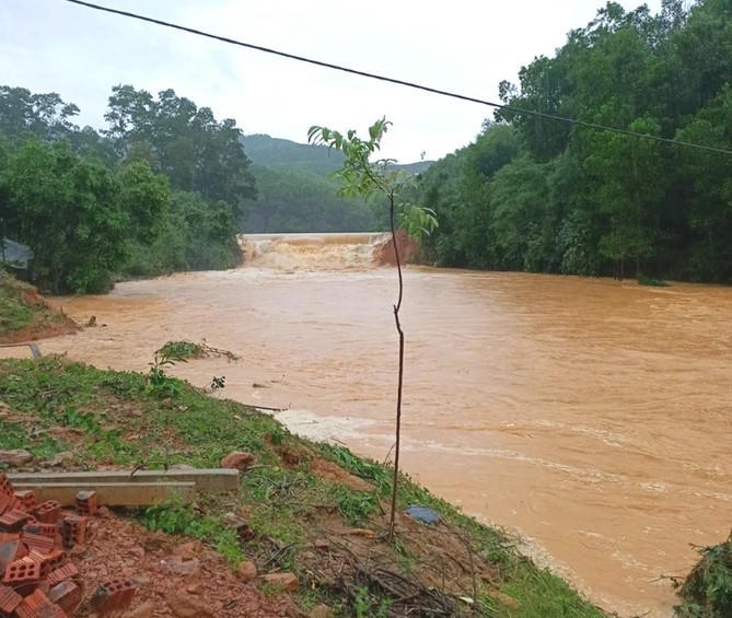 Mưa lũ gây thiệt hại trên địa bàn Hà Tĩnh