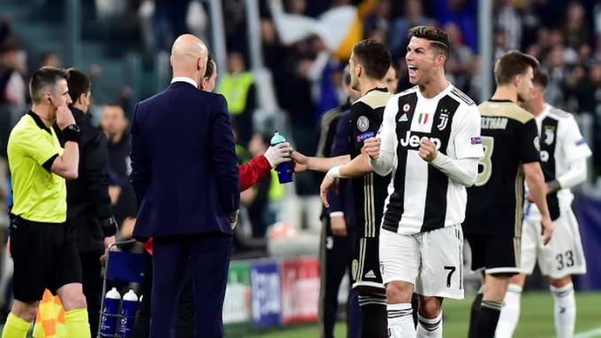 Ronaldo ghi bàn mở tỷ số cho trận đấu.