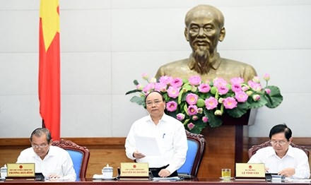 Thủ tướng chủ trì Hội nghị trực tuyến về Cải cách thủ tục hành chính. Ảnh: Luân Dũng.