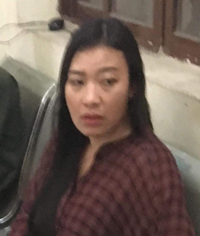 Người phụ nữ điều khiển xe ô tô BMW gây tai nạn liên hoàn trên đường Nguyễn Trãi.