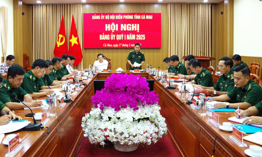 Đại biểu tham dự Hội nghị.