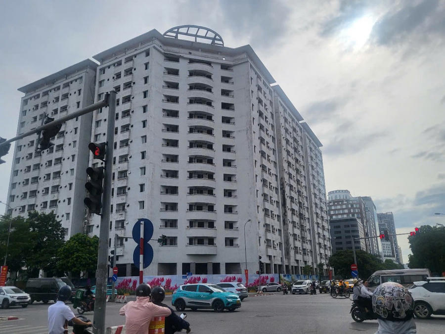 Tọa lạc ở vị trí đất vàng ở Thủ đô nhưng dự án vẫn bị bỏ hoang nhiều năm.