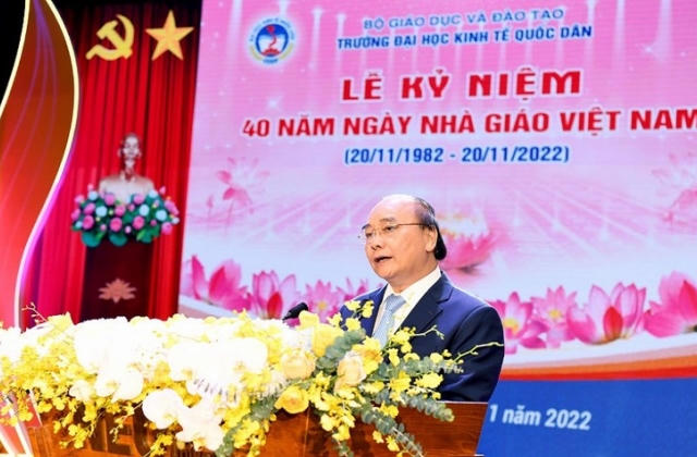 Chủ tịch nước Nguyễn Xuân Phúc: Đại học Kinh tế quốc dân phải đi tiên phong trong đổi mới