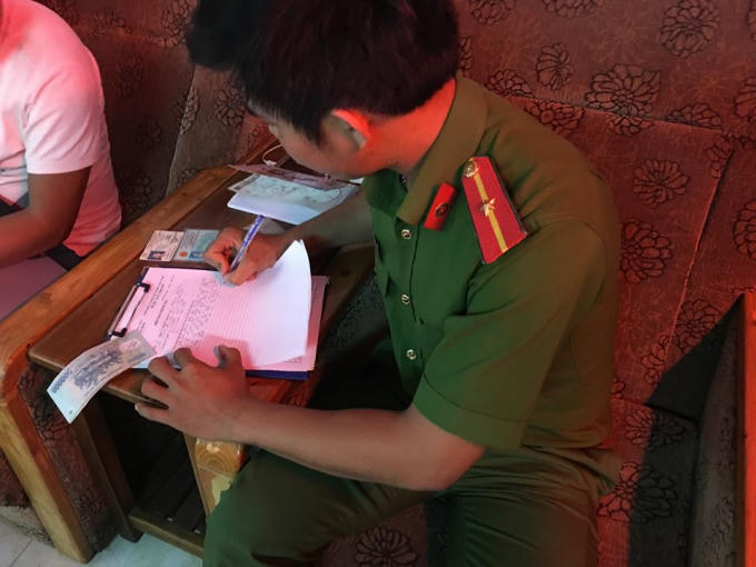 Cơ quan công an lập biên bản vụ việc.