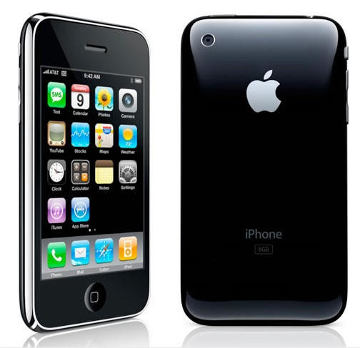 Tương tự iPhone và iPhone 3G, tháng 6 năm 2009, iPhone 3GS cũng có màn ra mắt khá ồn ào ở Việt Nam. Phiên bản iPhone 3GS đầu tiên về Việt Nam có giá 1.100 USD và là bản khóa mạng nên trong thời thời gian đầu không thể sử dụng, tuy nhiên cũng nhanh chóng có người đặt mua. Sau đó, iPhone 3GS bản quốc tế cũng được chào bán tới người dùng Việt cùng mức giá khoảng 25 triệu đồng cho phiên bản 32GB.