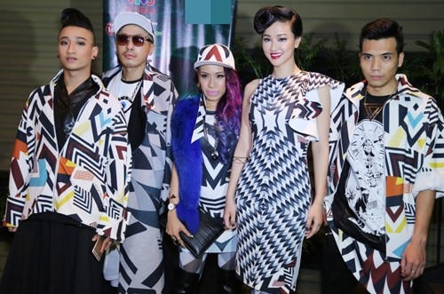 Team Maya gồm Producer Javix (Lê Anh Dũng) - DJ Take (DJ người Nhật) - Biên đạo Tô Lâm