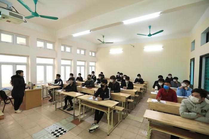 Không còn yêu cầu chứng chỉ bồi dưỡng theo tiêu chuẩn chức danh nghề nghiệp với giảng viên theo từng hạng. (Ảnh minh họa: TTXVN)