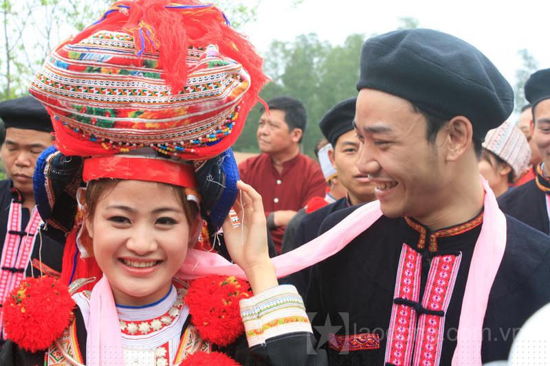 Cô dâu người Dao.