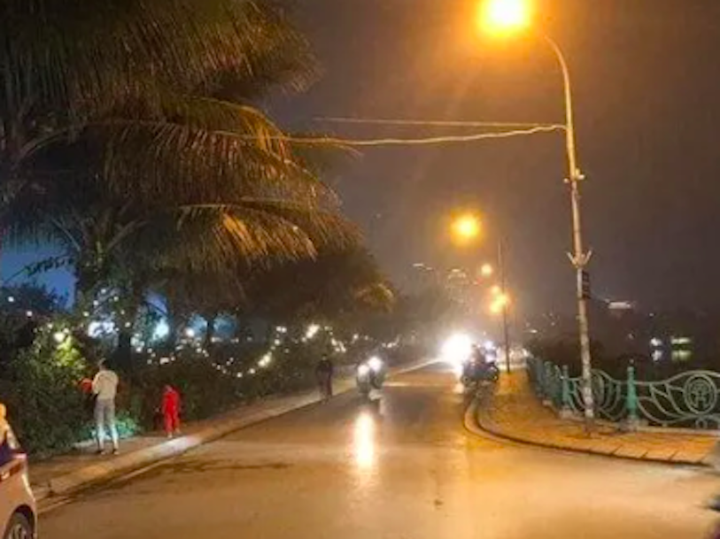 Khu vực nơi tài xế taxi bị hai nghi phạm là cặp đôi nam nữ vây đánh chấn thương sọ não dẫn đến tử vong.