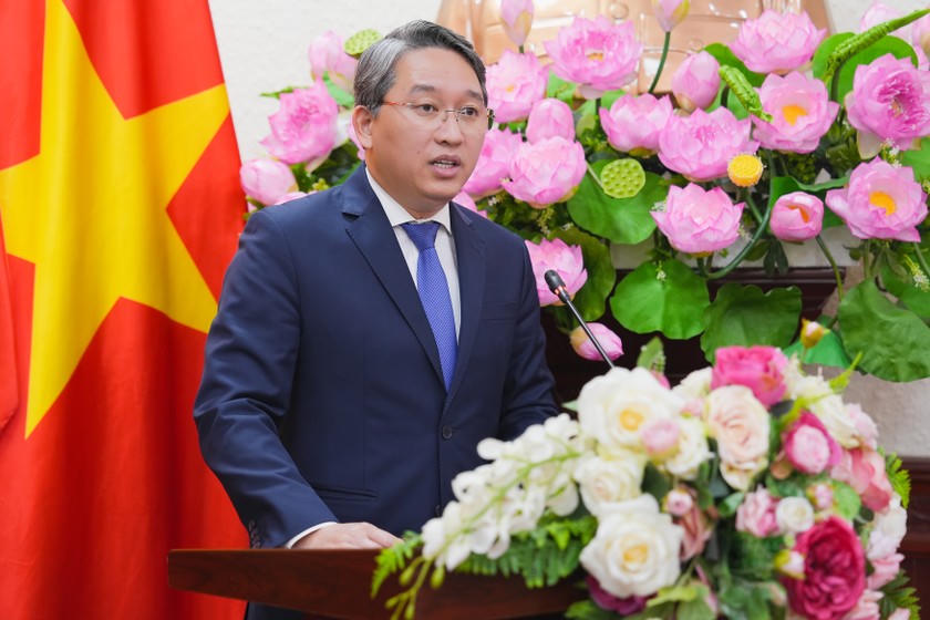 Bộ trưởng Bộ Tư pháp Nguyễn Hải Ninh phát biểu tại Hội nghị.