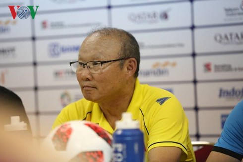 Thầy Park bức x&uacute;c v&igrave; bị giả mạo Facebook v&agrave; c&aacute;c