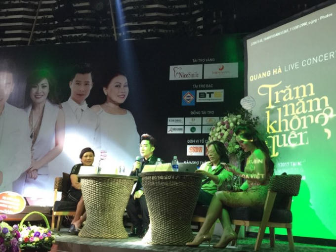 Ca sĩ Quang Hà và các vị khách mời.