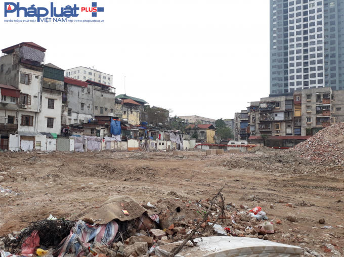 Trước đó ngày 5/3, vẫn chưa có công nhân đến làm tại dự án.