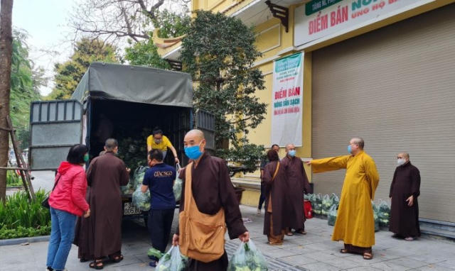 Hà Nội: Giáo hội Phật giáo Việt Nam chung tay giải cứu nông sản của bà con Hải Dương