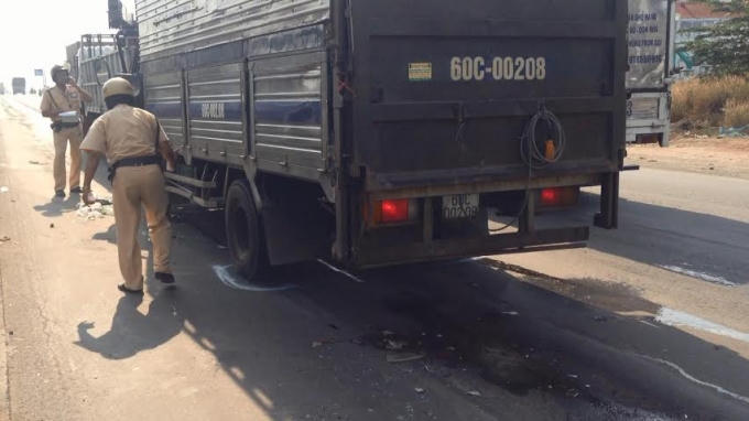 Cơ quan chức năng xử lý hiện trường vụ tai nạn